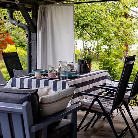 Warminska Przystan - Dom Caloroczny Holiday home Blanki